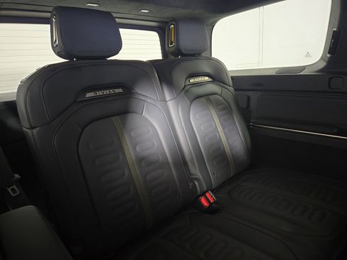 Used 2024 Rivian R1S Adventure AWD/4WD image 25