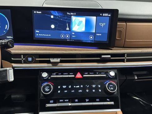 Used 2024 Hyundai Santa Fe Limited image 13