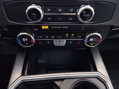 Used 2022 Ford F350 Limited w/ FX4 Off-Road Package image 4