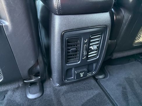 Used 2015 Jeep Grand Cherokee Altitude image 35