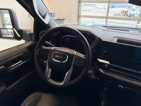 New 2026 GMC Sierra 2500 SLT w/ SLT Convenience Package AWD/4WD image 36