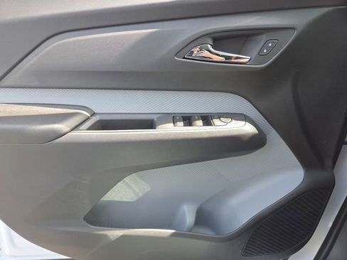 New 2027 Chevrolet Bolt LT FWD image 28