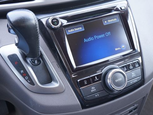 Used 2015 Honda Odyssey Touring Elite image 23