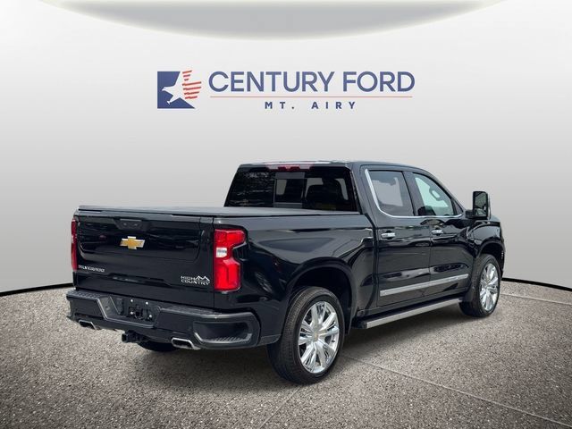 Used 2024 Chevrolet Silverado 1500 High Country w/ High Country Premium Package AWD/4WD image 2