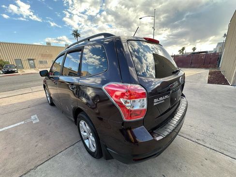 Used 2014 Subaru Forester 2.5i Premium AWD/4WD image 4