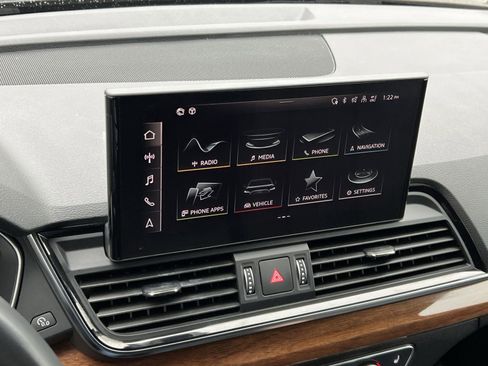 Used 2022 Audi Q5 2.0T Premium image 18