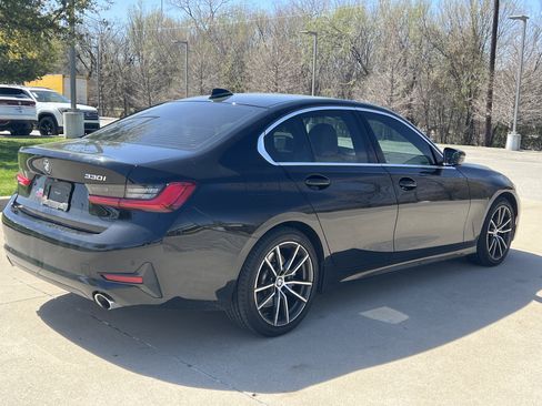 Used 2021 BMW 330i Sedan w/ Convenience Package image 10