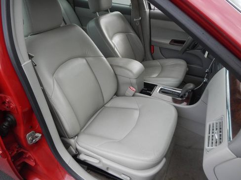Used 2008 Buick LaCrosse CXL w/ Driver Confidence Package FWD image 37