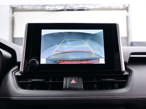 Used 2025 Toyota RAV4 XLE w/ Convenience Package image 19