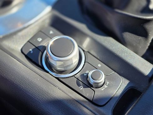 Used 2025 MAZDA MX-5 Miata Sport image 36