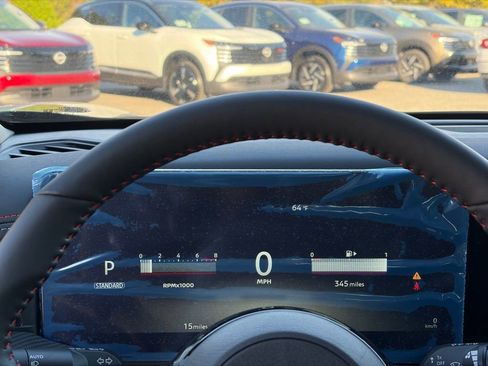 New 2026 Nissan Kicks SR w/ SR Premium Package FWD image 18