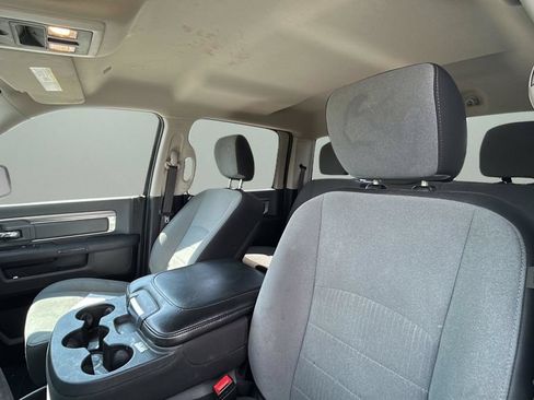 Used 2021 RAM 1500 Classic SLT AWD/4WD image 10