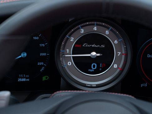 Certified 2025 Porsche 911 Turbo image 27