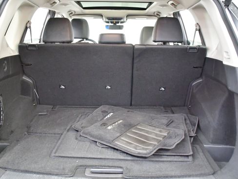 Used 2023 Nissan Rogue SL w/ SL Premium Package image 13