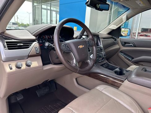 Used 2018 Chevrolet Suburban LT AWD/4WD image 24