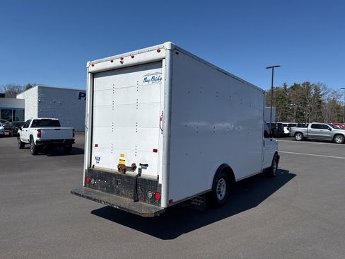 Used 2023 Chevrolet Express 3500 w/ Power Convenience Package RWD image 4