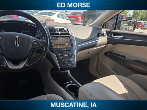 Used 2017 Lincoln MKC Reserve w/ Lincoln MKC Climate Package FWD image 5