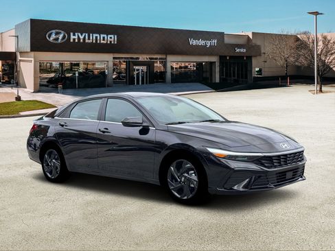 New 2026 Hyundai Elantra SEL Sport FWD image 10