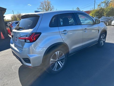 Used 2021 Mitsubishi Outlander Sport SE image 6