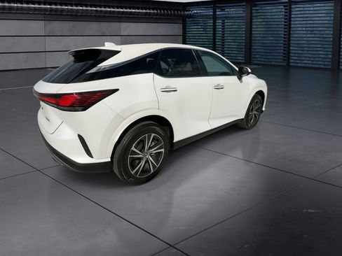 Used 2024 Lexus RX 350 FWD w/ Technology Package image 8