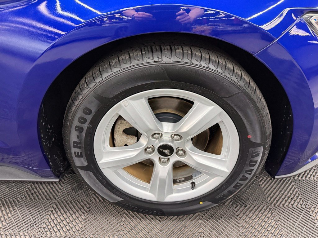 Used 2015 Ford Mustang Coupe RWD image 18