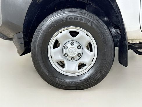 Certified 2022 Toyota Tacoma SR image 20