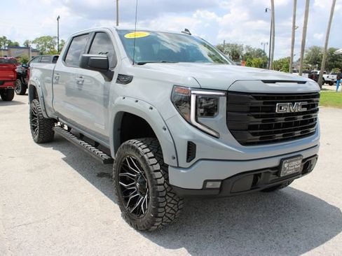 Used 2024 GMC Sierra 1500 Elevation AWD/4WD image 15