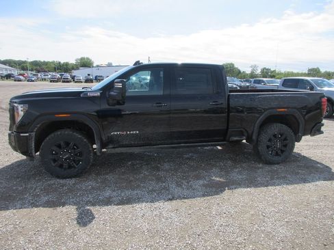 New 2026 GMC Sierra 2500 AT4 w/ AT4 Premium Plus Package AWD/4WD image 10