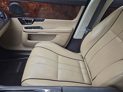 Used 2014 Jaguar XJ L Portfolio AWD/4WD image 14