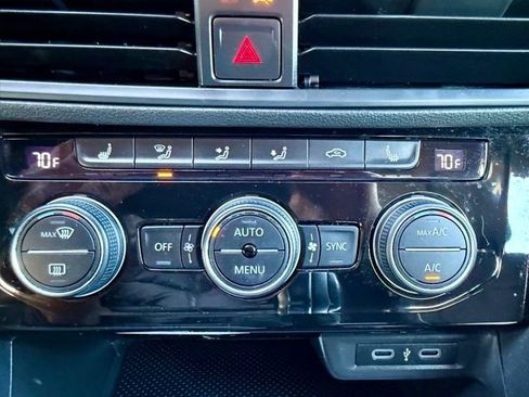 Used 2020 Volkswagen Jetta GLI FWD image 33