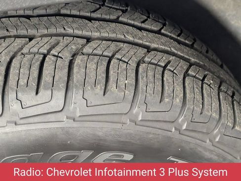Certified 2020 Chevrolet Traverse LT FWD image 9