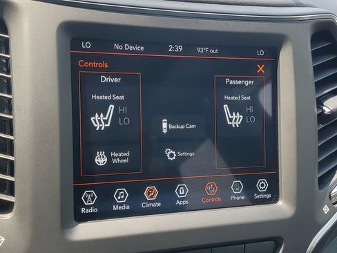 Used 2022 Jeep Cherokee Latitude Lux w/ Sun & Sound Group AWD/4WD image 30