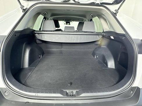 Used 2025 Toyota RAV4 XLE AWD/4WD image 30