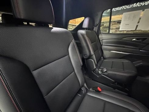 Used 2025 Chevrolet Traverse Z71 w/ Driver Confidence Package AWD/4WD image 34
