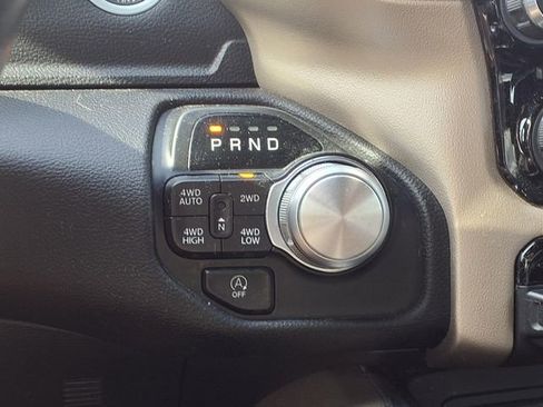Used 2019 RAM 1500 Laramie w/ Sport Appearance Package AWD/4WD image 12