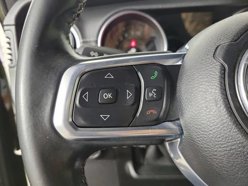 Used 2021 Jeep Wrangler Unlimited Sahara AWD/4WD image 23