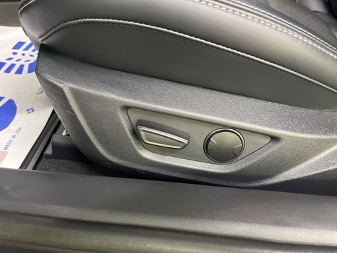 Used 2025 Ford Mustang Coupe image 33