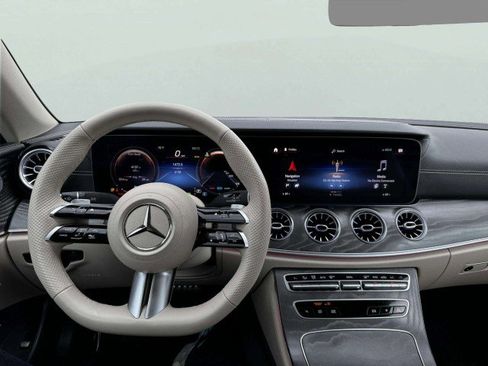 Used 2023 Mercedes-Benz E 450 4MATIC Cabriolet image 31