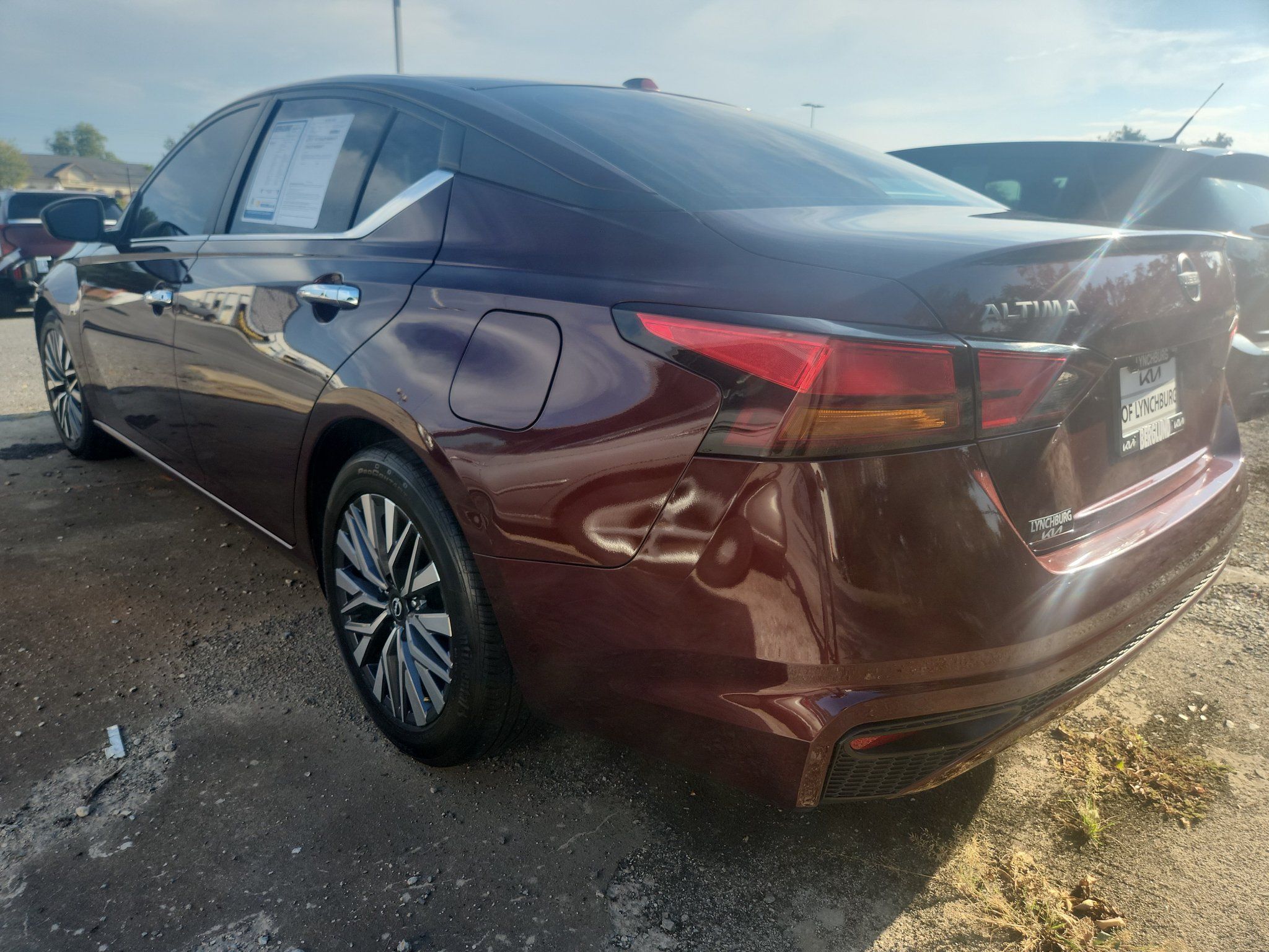Used 2024 Nissan Altima 2.5 SV FWD image 6
