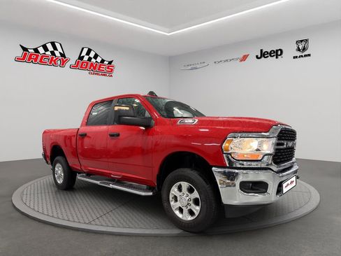 Used 2024 RAM 2500 Big Horn w/ Bed Utility Group image 13