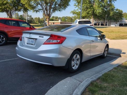 Used 2013 Honda Civic LX image 3