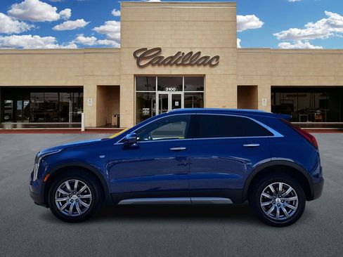 Used 2023 Cadillac XT4 Premium Luxury image 6