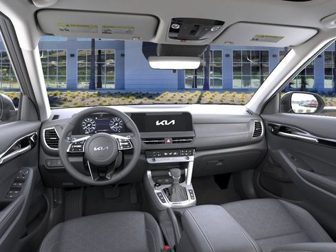 New 2026 Kia Seltos EX FWD image 14