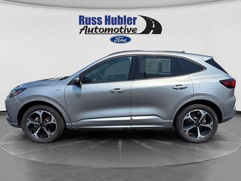 Used 2024 Ford Escape ST-Line Select w/ Tech Pack #2 AWD/4WD image 2