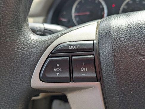 Used 2010 Honda Accord LX image 17