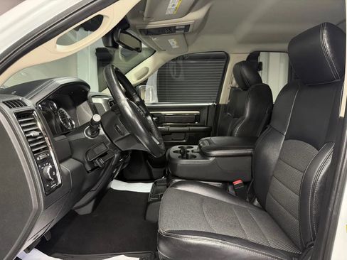 Used 2018 RAM 2500 Big Horn w/ Sport Appearance Group AWD/4WD image 25