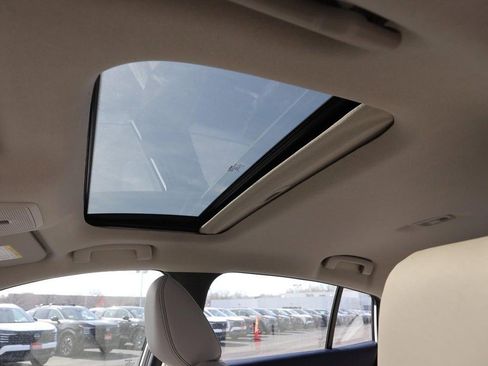 New 2026 Nissan Sentra SL w/ Floor Mat Package image 8