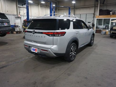 Used 2023 Nissan Pathfinder Platinum AWD/4WD image 25