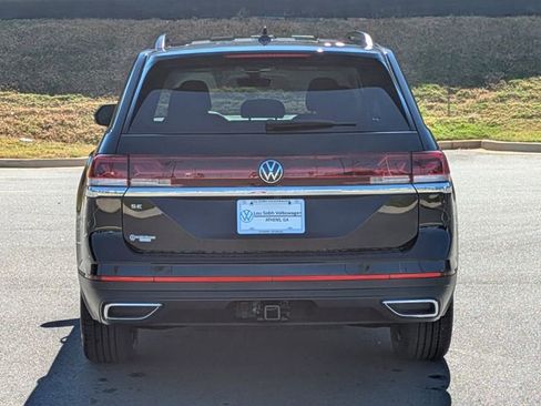 New 2026 Volkswagen Atlas Cross Sport SE FWD image 5