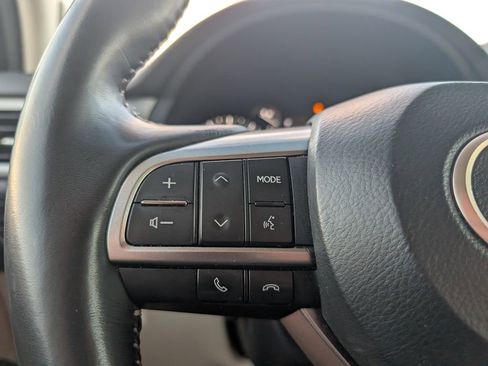 Used 2023 Lexus GX 460 Premium w/ Premium Package image 18